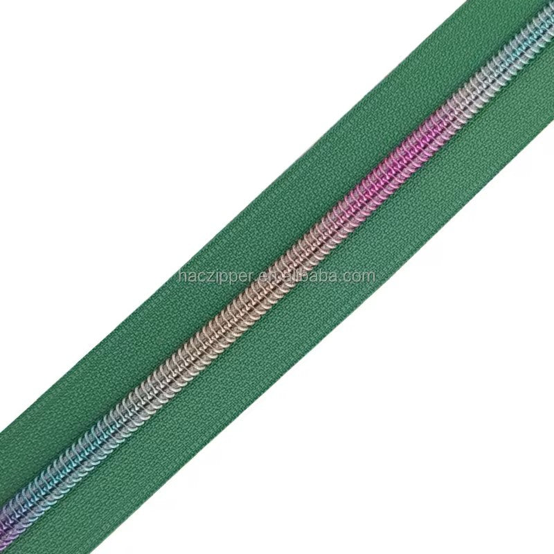 Z-108G - Green Tape Nylon Zipper Size 5 - 3 yards / 2.75 meters (180 inches / 275 cm)