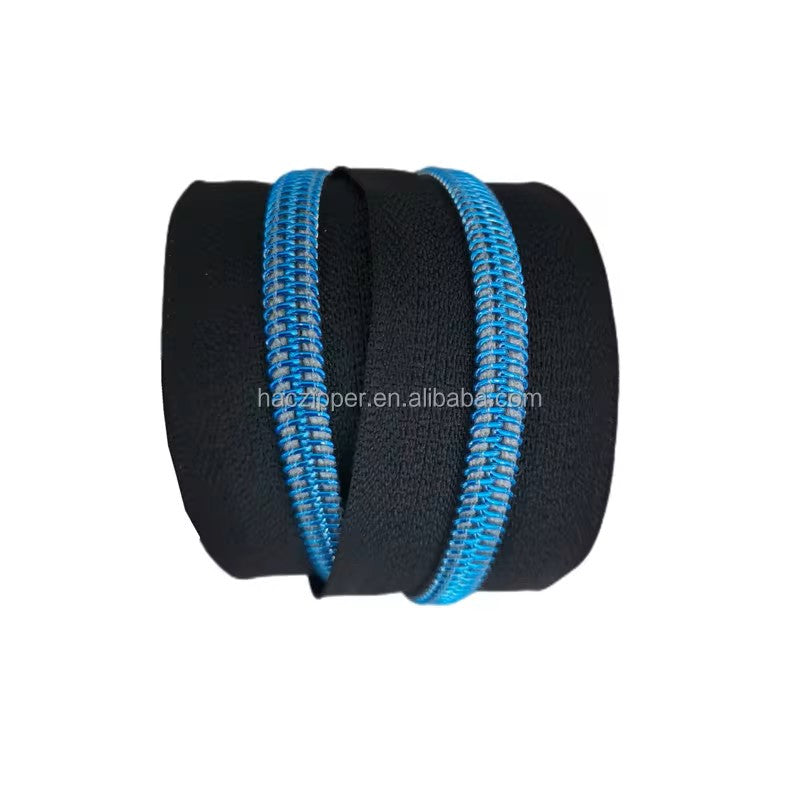 Z-119SB - Black Tape/Metalic Sapphire Blue Teeth Size 5 - 3 yards / 2.75 meters (180 inches / 275 cm)