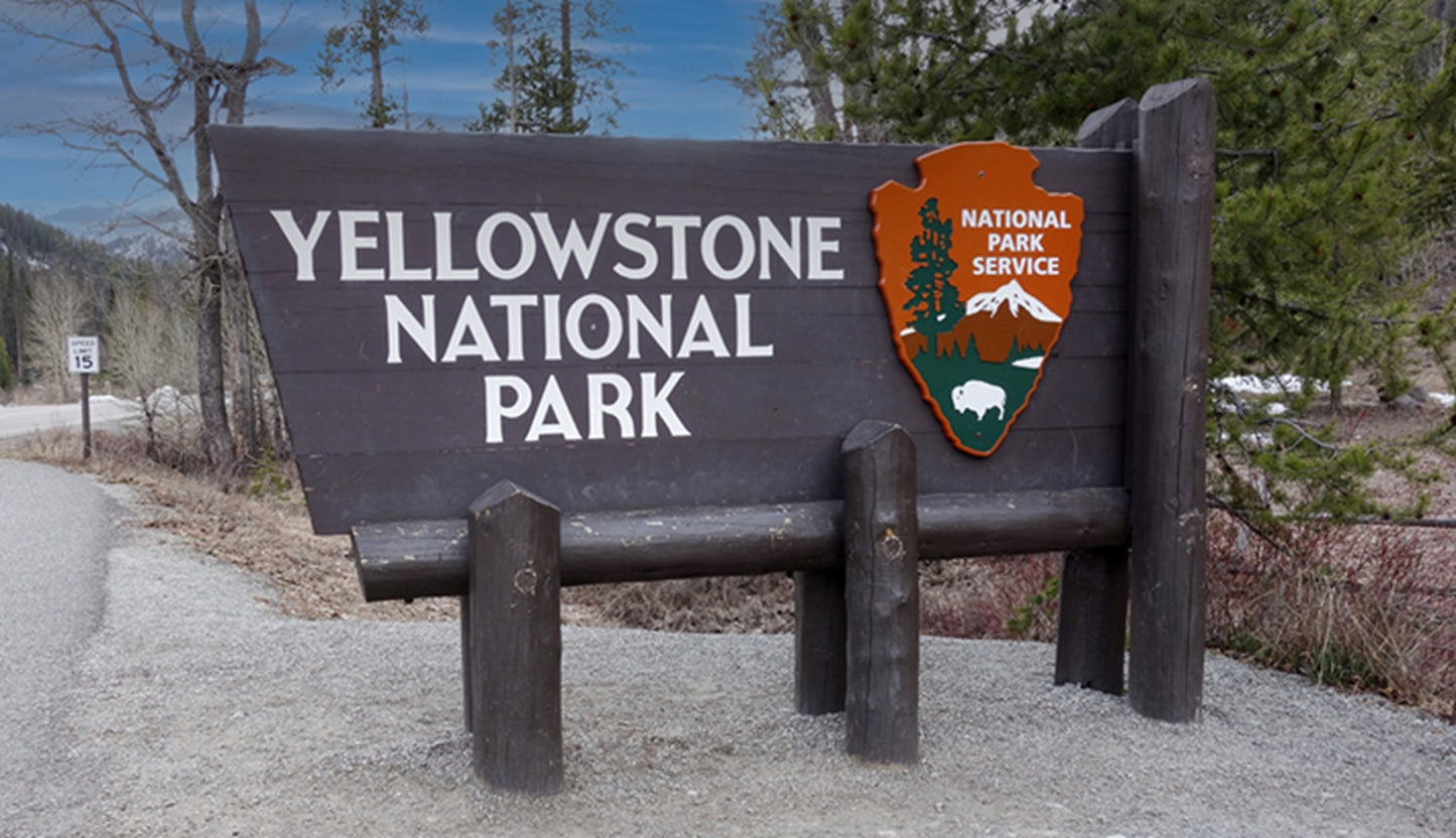 Yellowstone Park Entrance Fabric Panel - NPYS-008