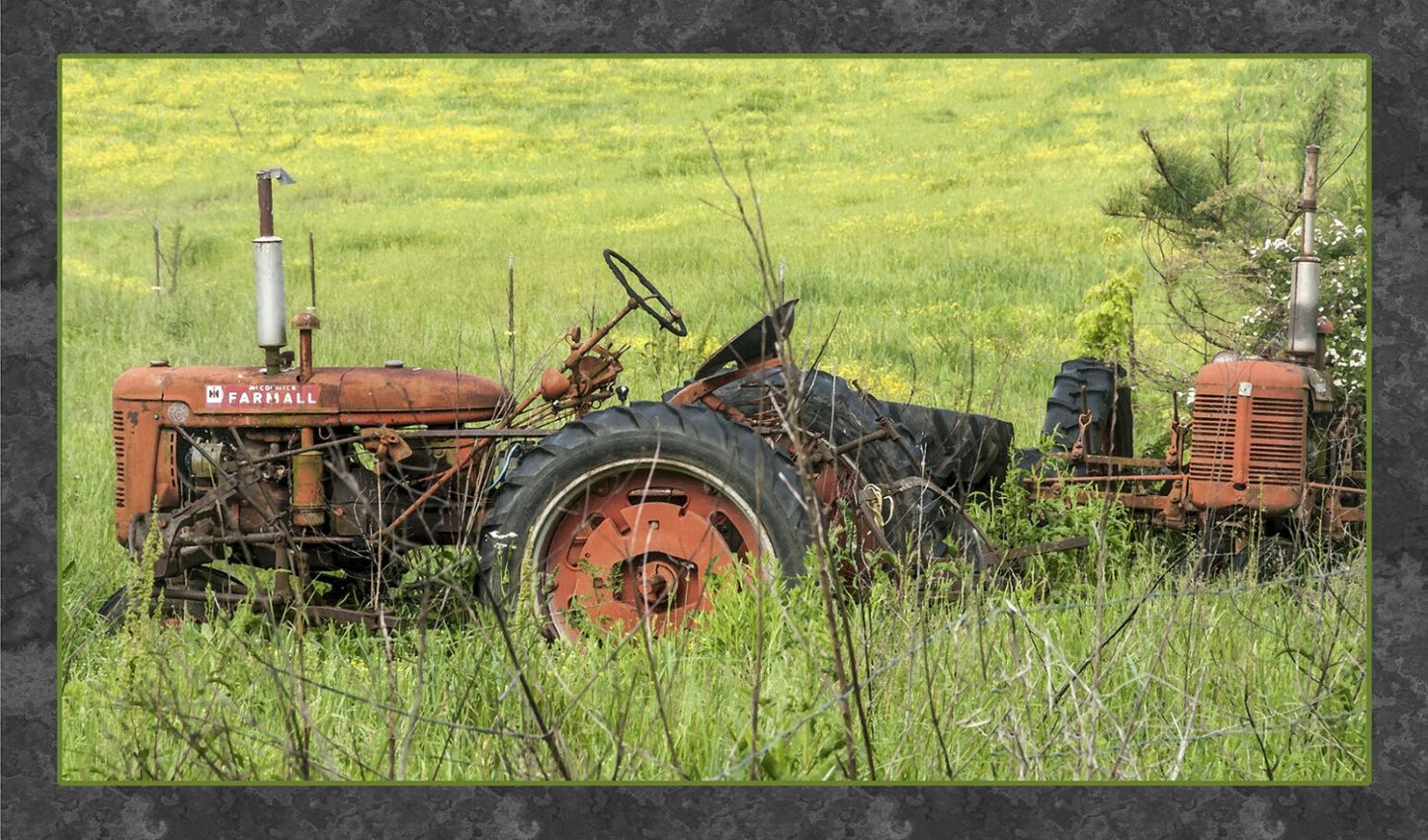 Vintage Field Tractor - FAR-021C